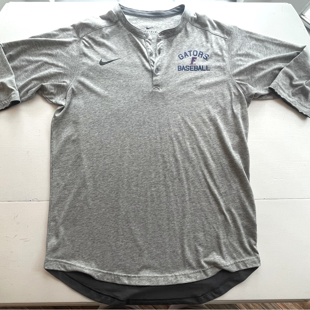 Nike 3/4 sleeve shirt